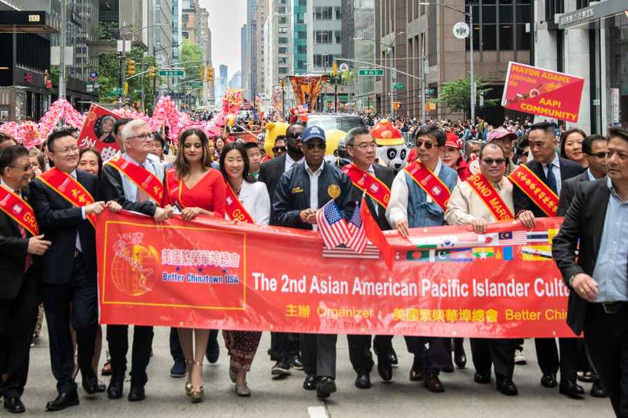 美國「亞太裔傳統文化遊行」疑受中領館操控