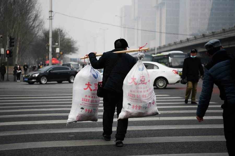 中國經濟差 返鄉農民工陷兩難 出國潮湧動