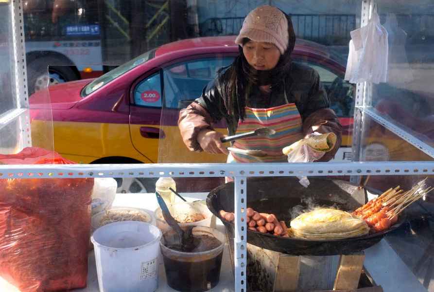 中國通縮 餐飲業內捲 自助早餐僅3元