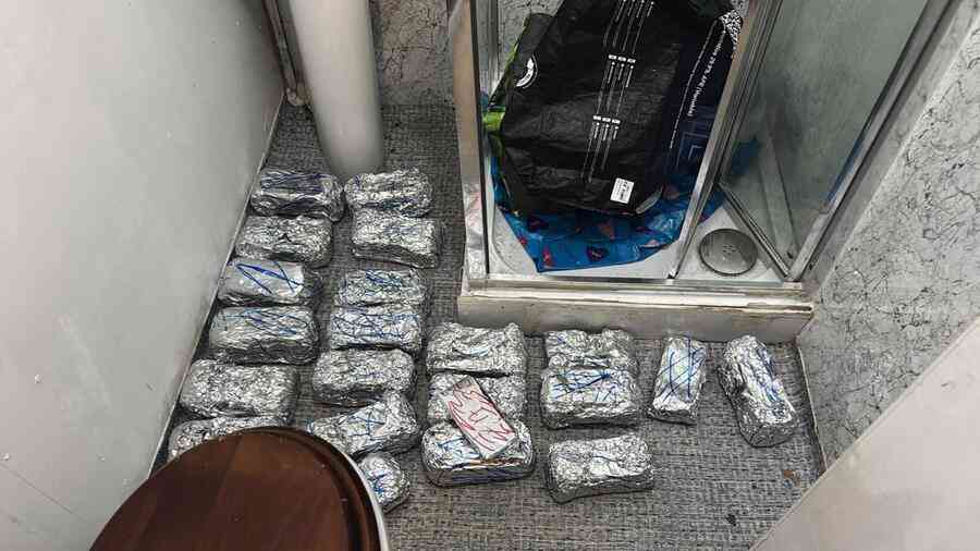 英國搗毀重大盜竊團夥 查獲逾2,000部手機