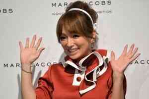 撣封塵:對空放歌,濱崎步「一唱封神」