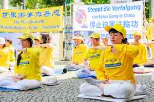法輪功反迫害26周年 德國多地舉行聲援活動