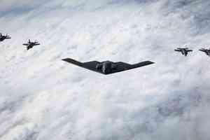 美軍派B-2隱形轟炸機襲伊朗 影片曝光