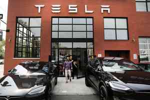 馬斯克建黨 投資公司Azoria推遲發行Tesla基金