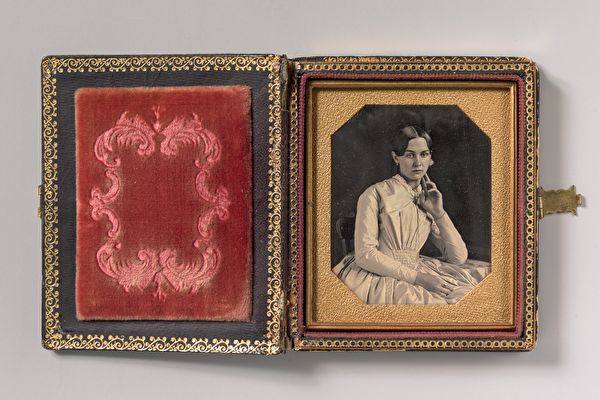 珠寶盒裏的袖珍畫：19世紀風靡一時的藝術家