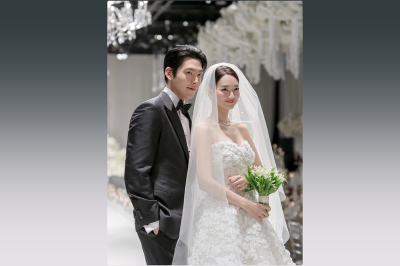 申敏兒與金宇彬婚禮照公開 洋溢幸福氣氛