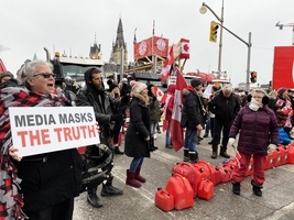 加拿大安大略省進緊急狀態 國會山抗議者繼續留守