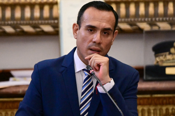 涉「中餐館門」醜聞 秘魯總統遭國會罷免