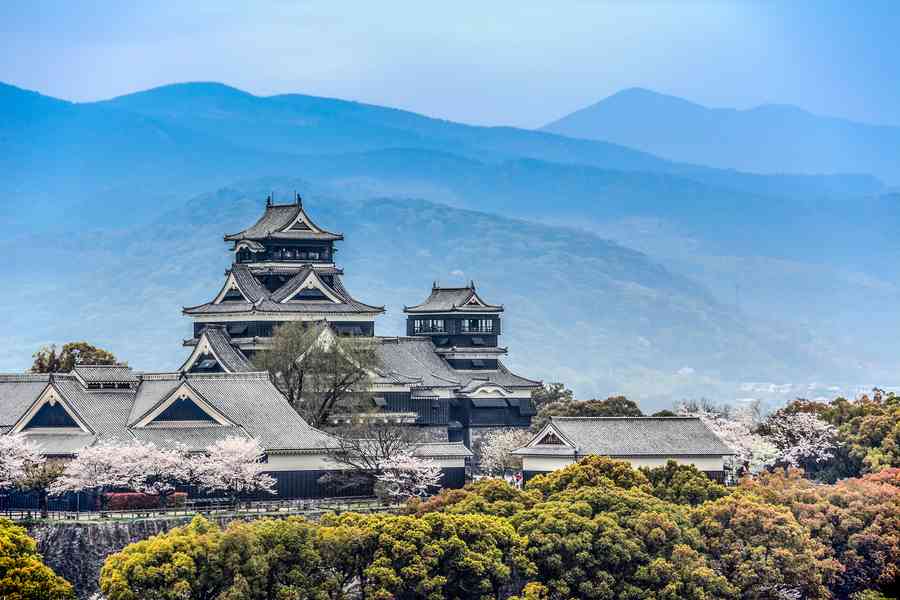 日本熊本城徹夜亮燈 給予地震災民希望