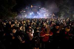 中國經濟惡化 更多人求神問卜或買彩票