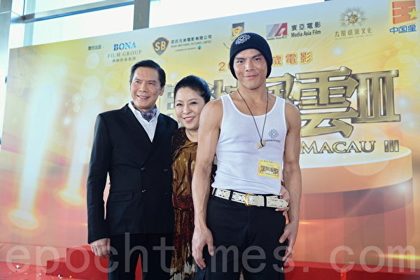 為捧兒子向佐虧數億 向華強：上天給我的教訓