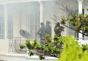 斯里蘭卡警方與恐怖份子交火 16人死