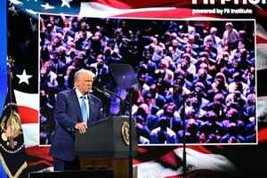 特朗普:考慮將DOGE節省錢的20%還給美國人