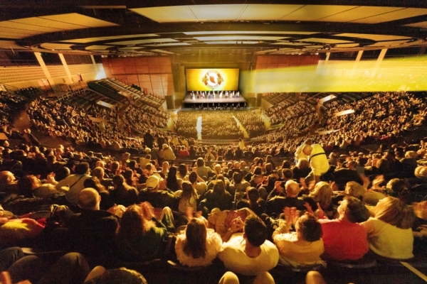 神韻法國土倫隆重上演 主流：是當代所需