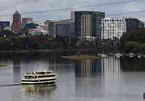 美聯邦特工在波特蘭執法時開槍 2人受傷