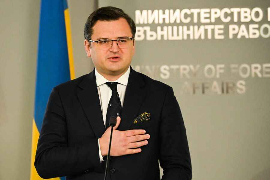 烏外長接受中共黨媒專訪 專家分析各方意圖