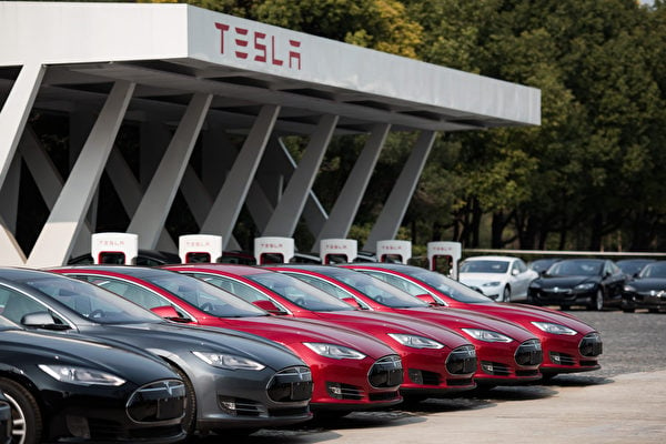 Tesla4月2日公布2023年第一季度汽車生產量和交付量報告。資料圖片。（JOHANNES EISELE/AFP via Getty Images）