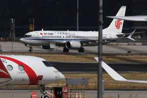 中國六大航空公司上半年合計虧損123億元