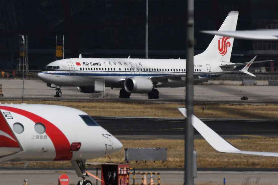 中國六大航空公司上半年合計虧損123億元