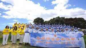 修法輪功身心受益 紐西蘭學員新年謝師恩