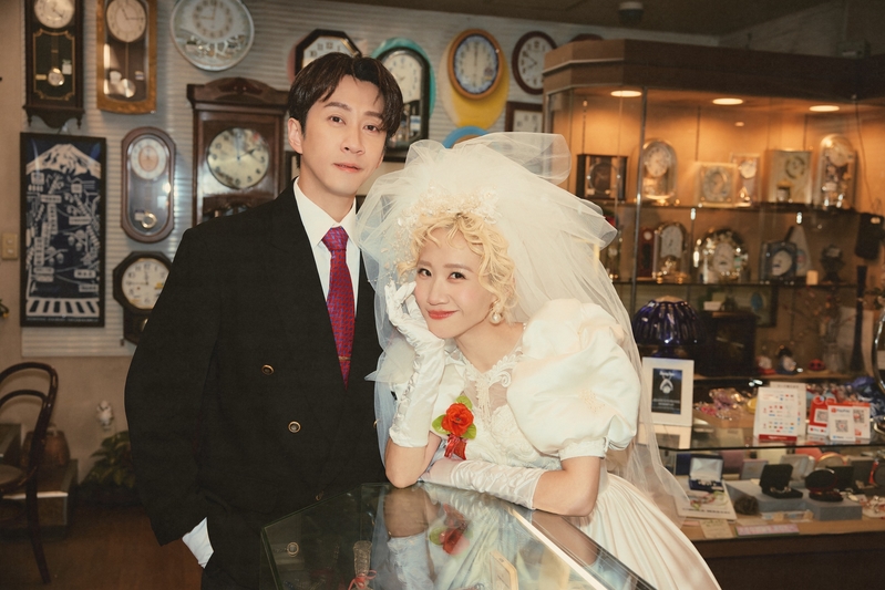 婚宴倒數再曝婚紗照 陳漢典心疼Lulu身兼多差