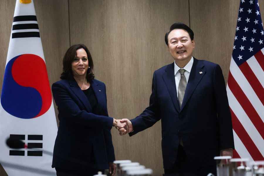 賀錦麗與南韓總統會面 造訪韓朝非軍事區