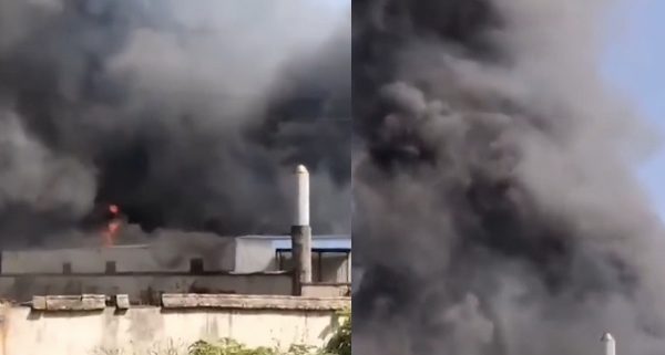 湖南省長沙市開福區月湖大市場一倉庫發生火災。（影片截圖合成）