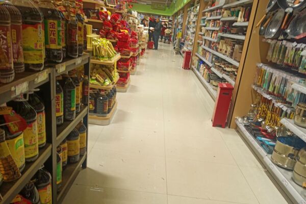 過年市場冷清 分析：中國人消費為何轉冷