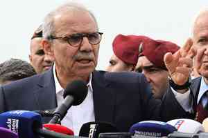 黎巴嫩總理以留下工作為由 推遲訪美計劃