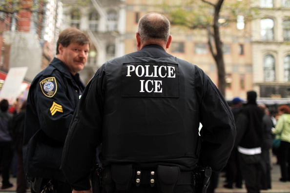 美ICE逮39侵犯人權疑犯 含4名中共計生官員