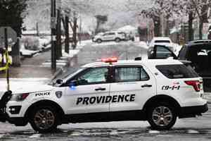 美警方發放照片 尋找跟布朗大學槍手接觸過的男子