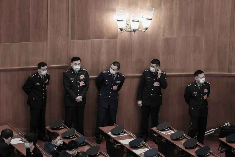 沈舟：中共軍隊大整肅 放棄聖誕攻勢演練