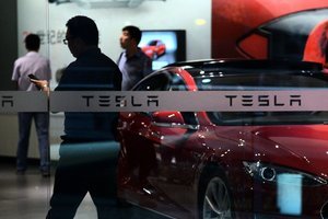 Tesla再受挫 中共機構禁員工買車