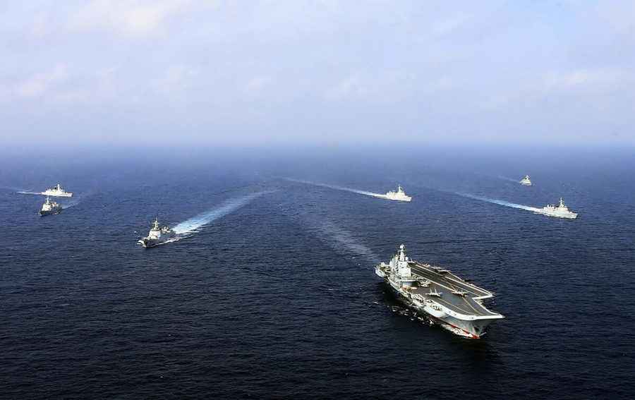 中共遼寧號艦群穿過宮古海峽 日本警戒監視
