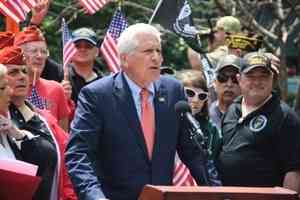 特朗普表態力挺布萊克曼角逐紐約州長