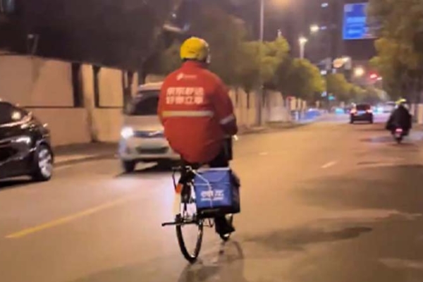 電瓶車限速25公里 大陸外賣員陷困境