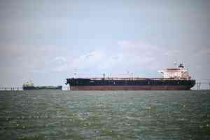 特朗普定馬杜羅政權為恐怖組織 全面封鎖油輪