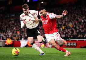 英超:阿仙奴戰平利物浦 以六分優勢領跑