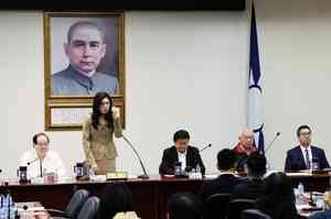 鄭麗文訪中 專家：中共圖謀弱化台灣