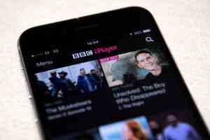 360萬用戶不買牌照 BBC收入減少11億