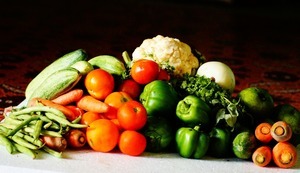  昆州種植場採摘人手奇缺 蔬果恐漲價30%