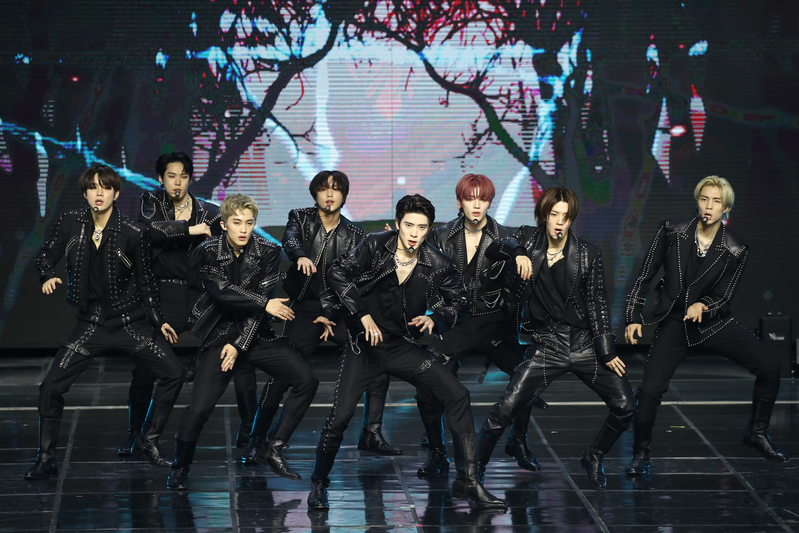 NCT 127印尼演唱會人群推擠 致演唱會中斷