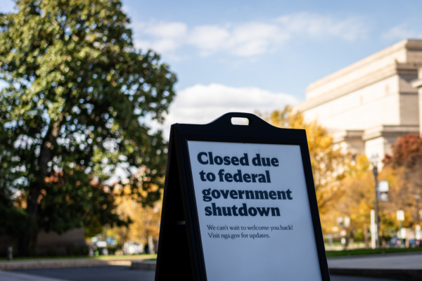 美政府停擺第37天 特朗普再籲廢除冗長辯論制