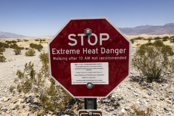 美國死亡谷高溫飆破53°C  電單車司機熱死