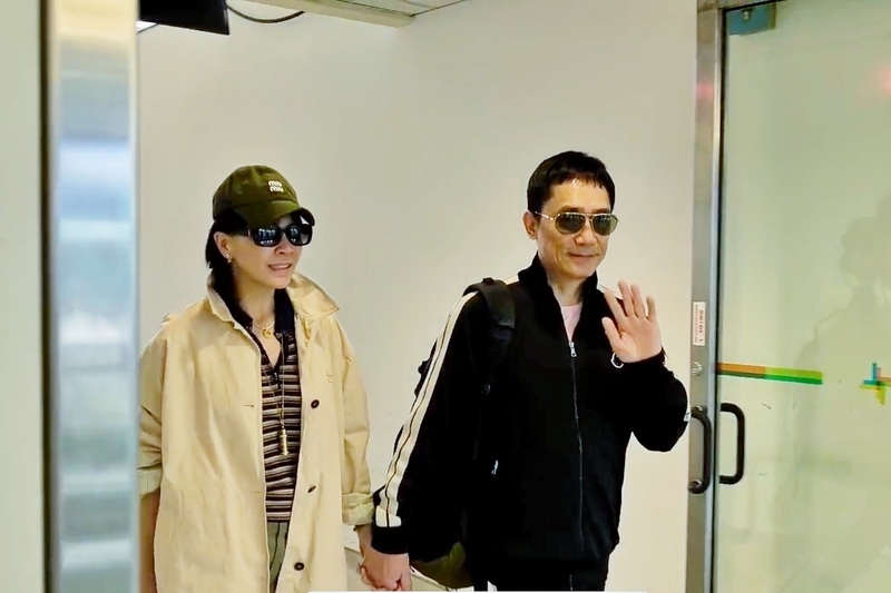 曾被劉嘉玲爆料看電影買6個座位 梁朝偉證實