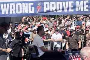 美國猶他州長警告:中俄在Charlie Kirk事件中煽動暴力