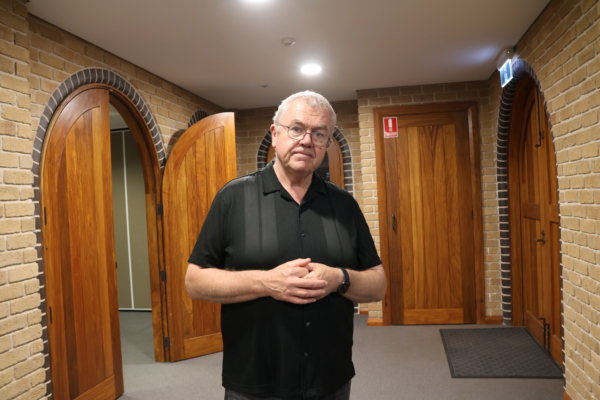 《國有器官》登悉尼教堂 中共暴行令神父震驚