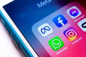 Facebook爆技術失誤 全球數千社團群組遭封鎖