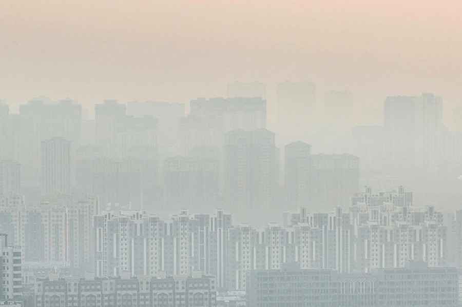 陰霾籠罩 中國多地現重度污染
