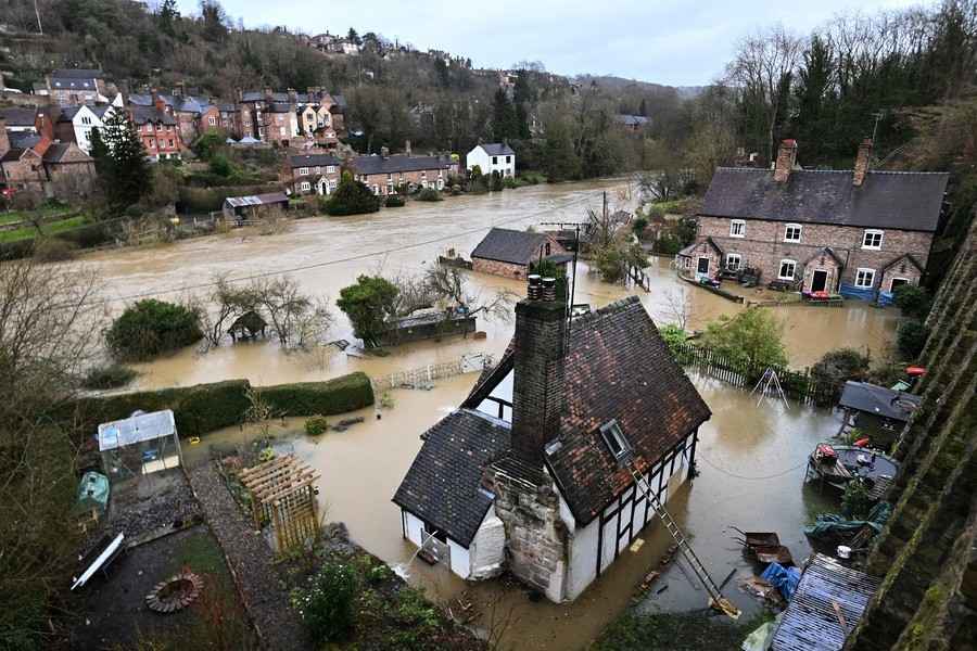 【圖輯】風暴襲擊英國 多地發出洪水警報